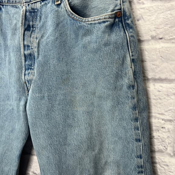 Vintage Levi's 501 Mens Jeans Size 36x30 Light Wash Distressed Button Fly USA - Picture 4 of 8